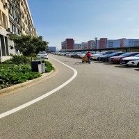 太倉(cāng)人行道、人行通道線、人行橫道線也稱斑馬線