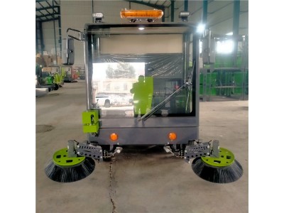 廠企園區純電動四輪清掃車電動四輪地面清潔車山東廠家多少錢臺報價表圖1